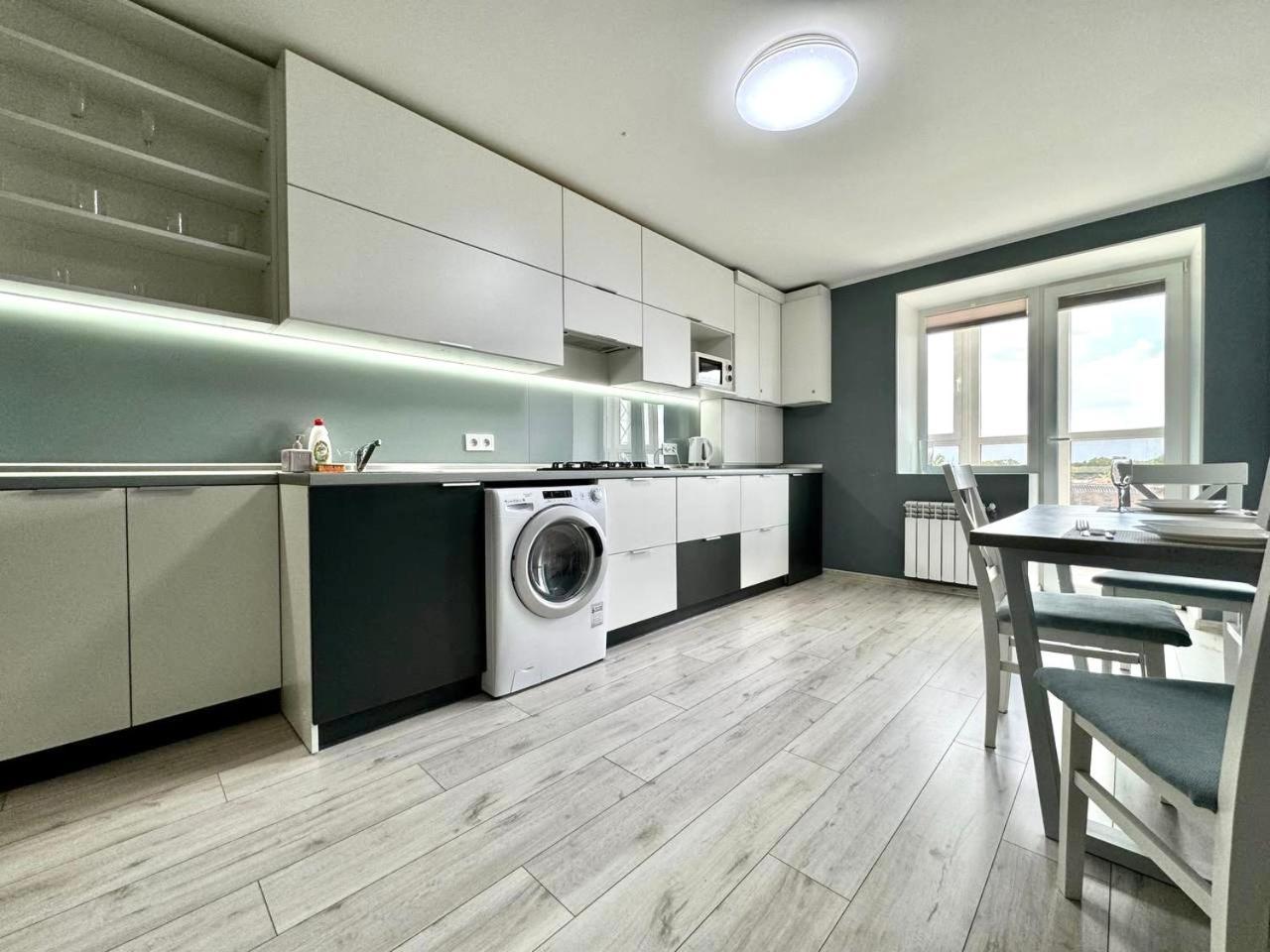Apartpoltava Апартаменти Бізнес-Класу В Престижній Новобудові З Панорамним Балконом Центр Bagian luar foto